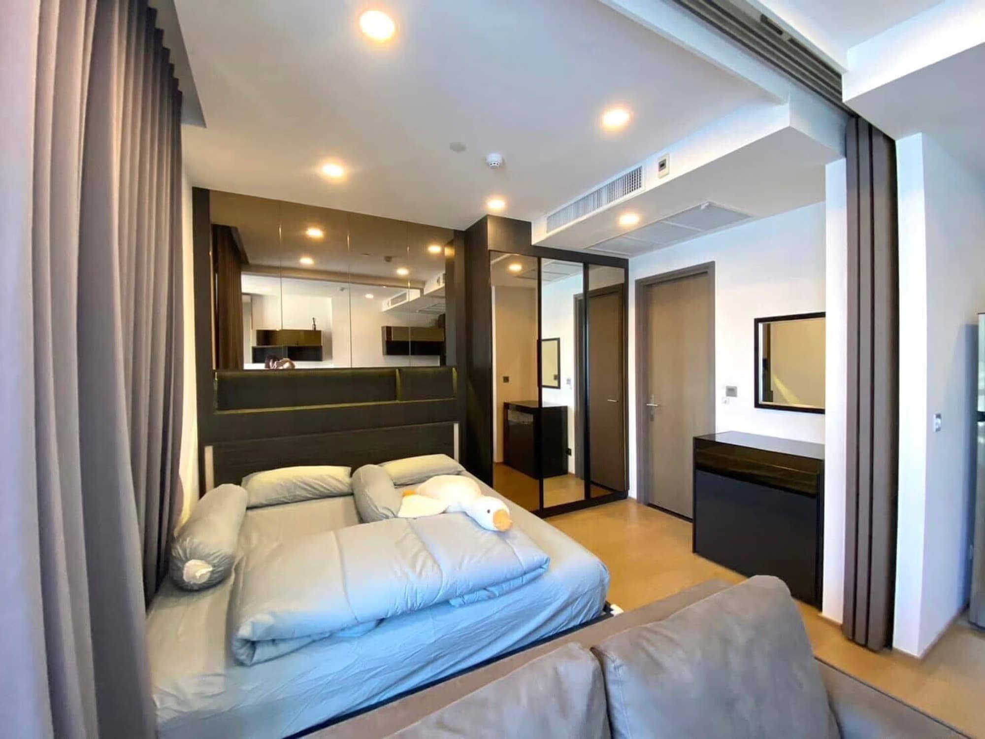 Ashton Chula-Silom - Image 2