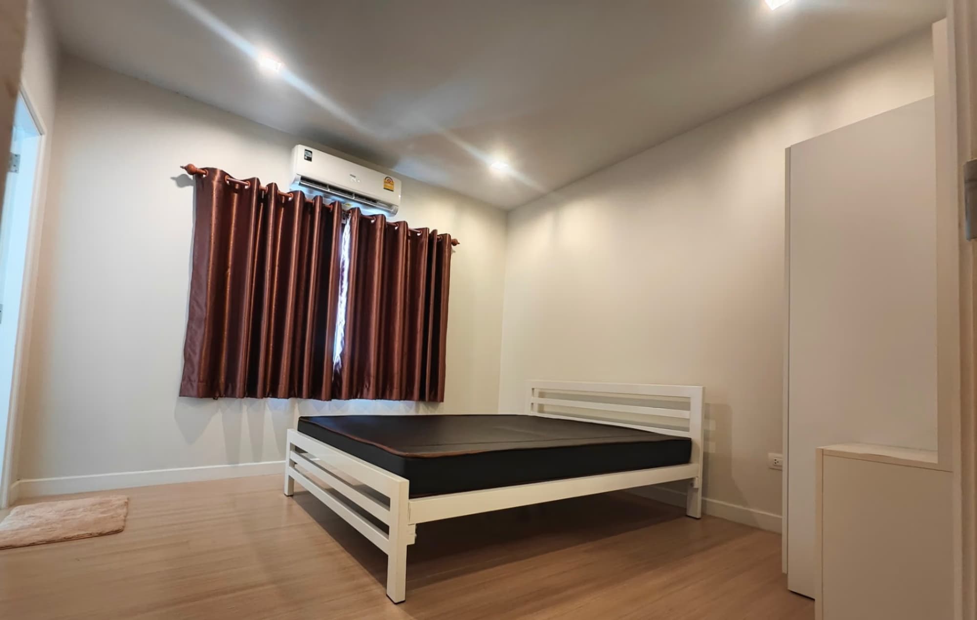 3 Bed Townhouse for Rent in Bang Phli, Samut Prakan - Image 7