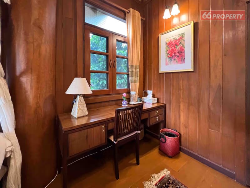 Spacious Pool Villa next to Ping River