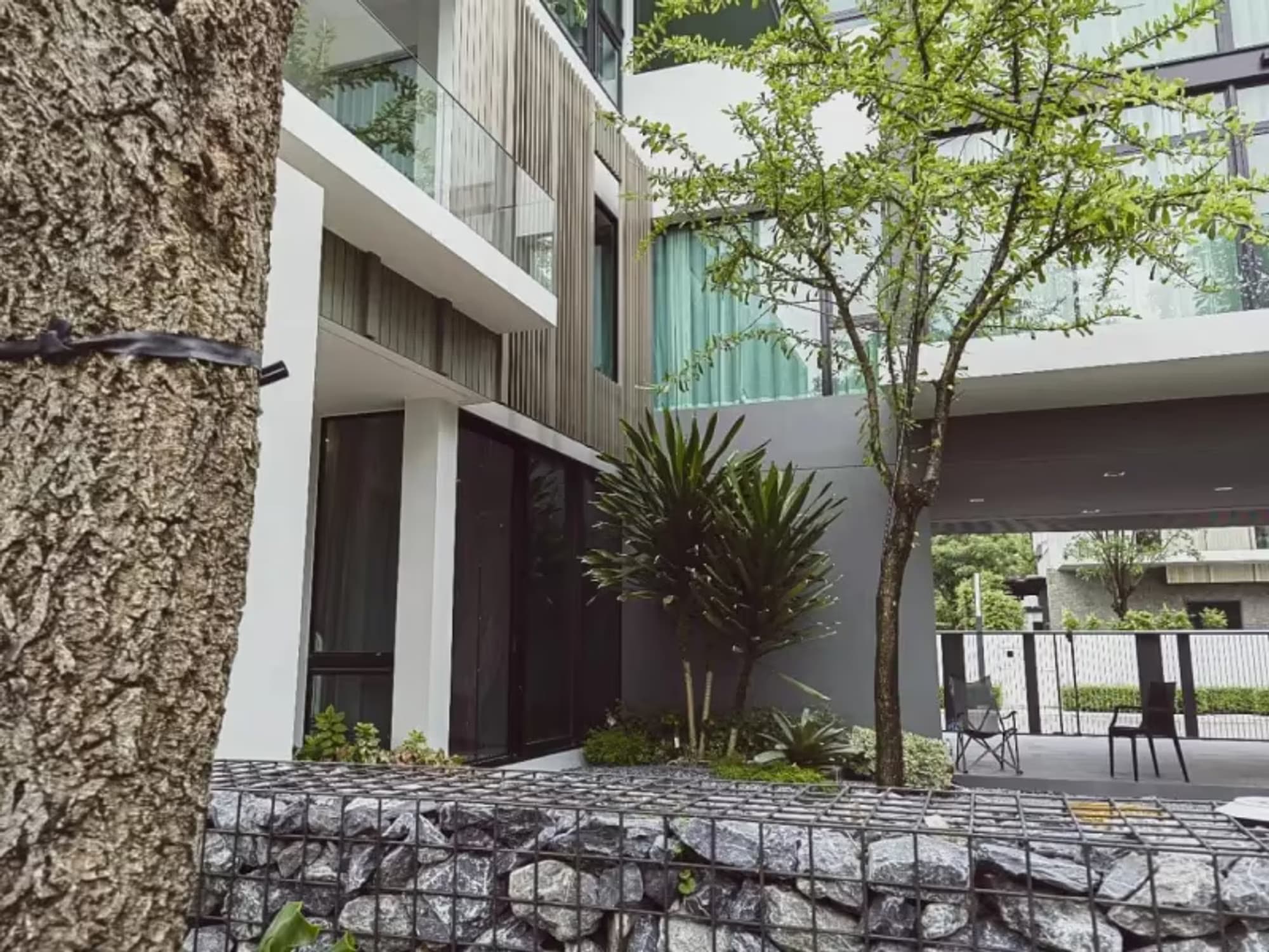 4 Bedroom House - Image 8