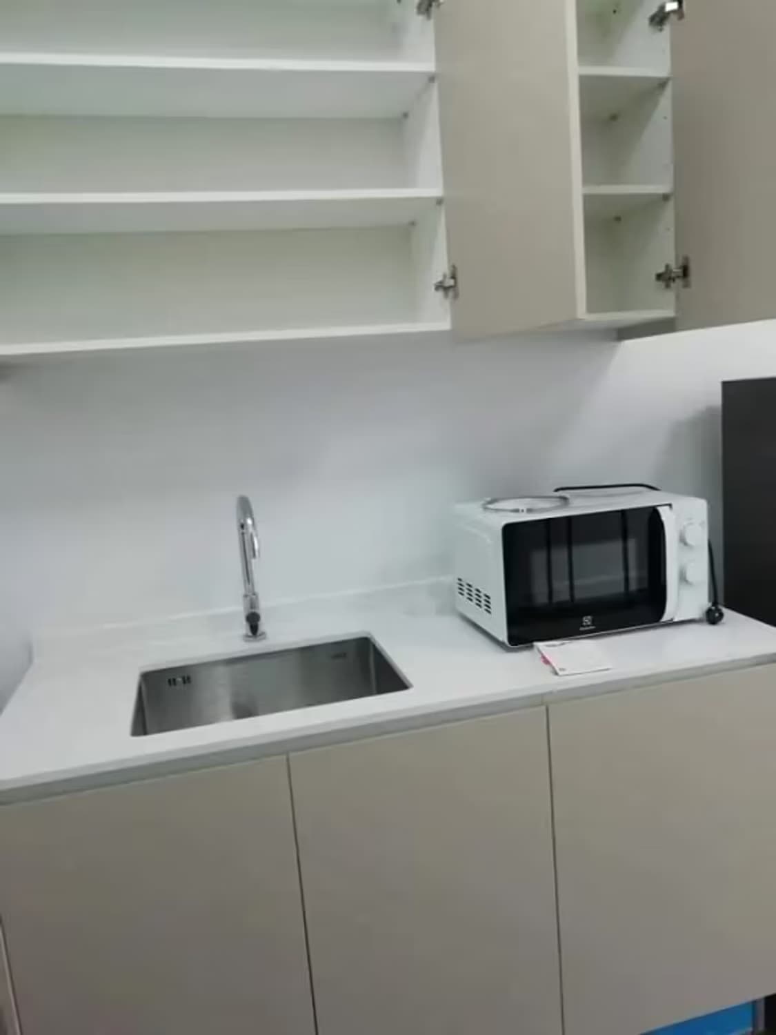 1 Bedroom Condo - Image 7