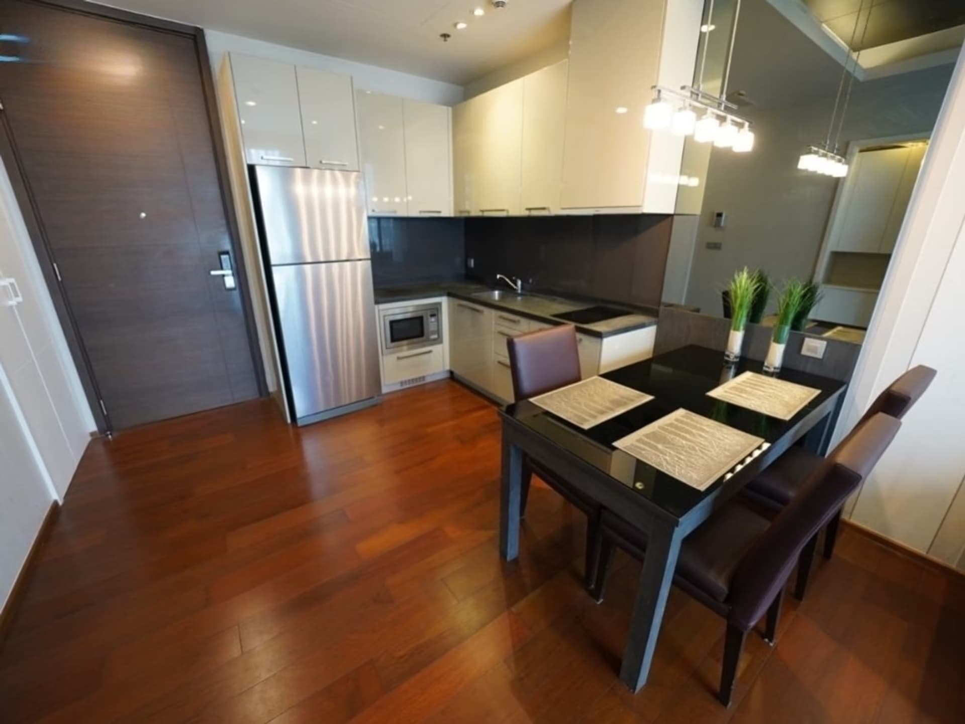 1 Bed Condo for Sale in Watthana - Image 2