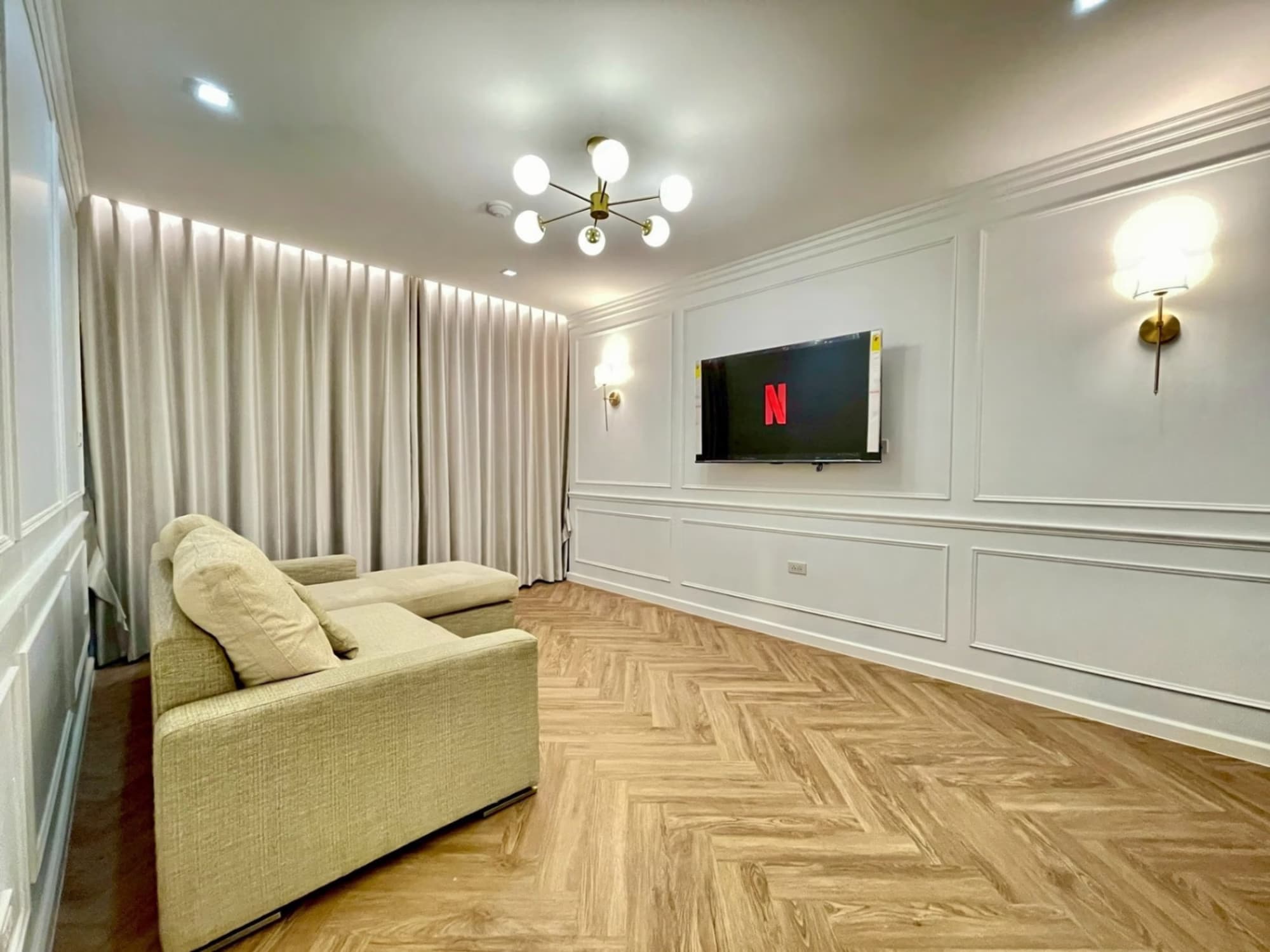 1 Bed Condo for Rent in Pathum Wan - Image 2
