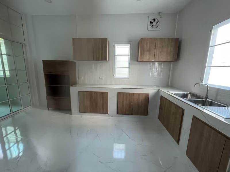 3 Bed House for Rent in Mueang Chiang Mai