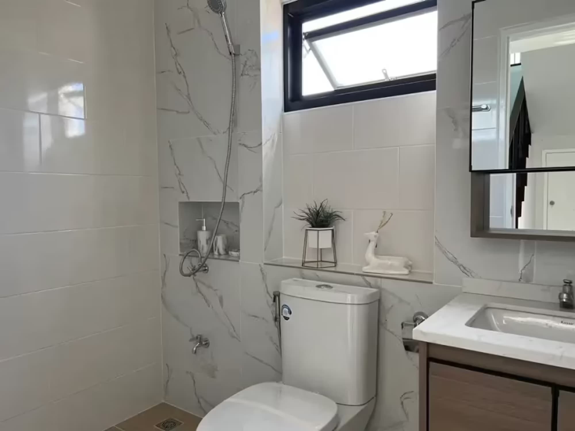3 Bedroom House - Image 3