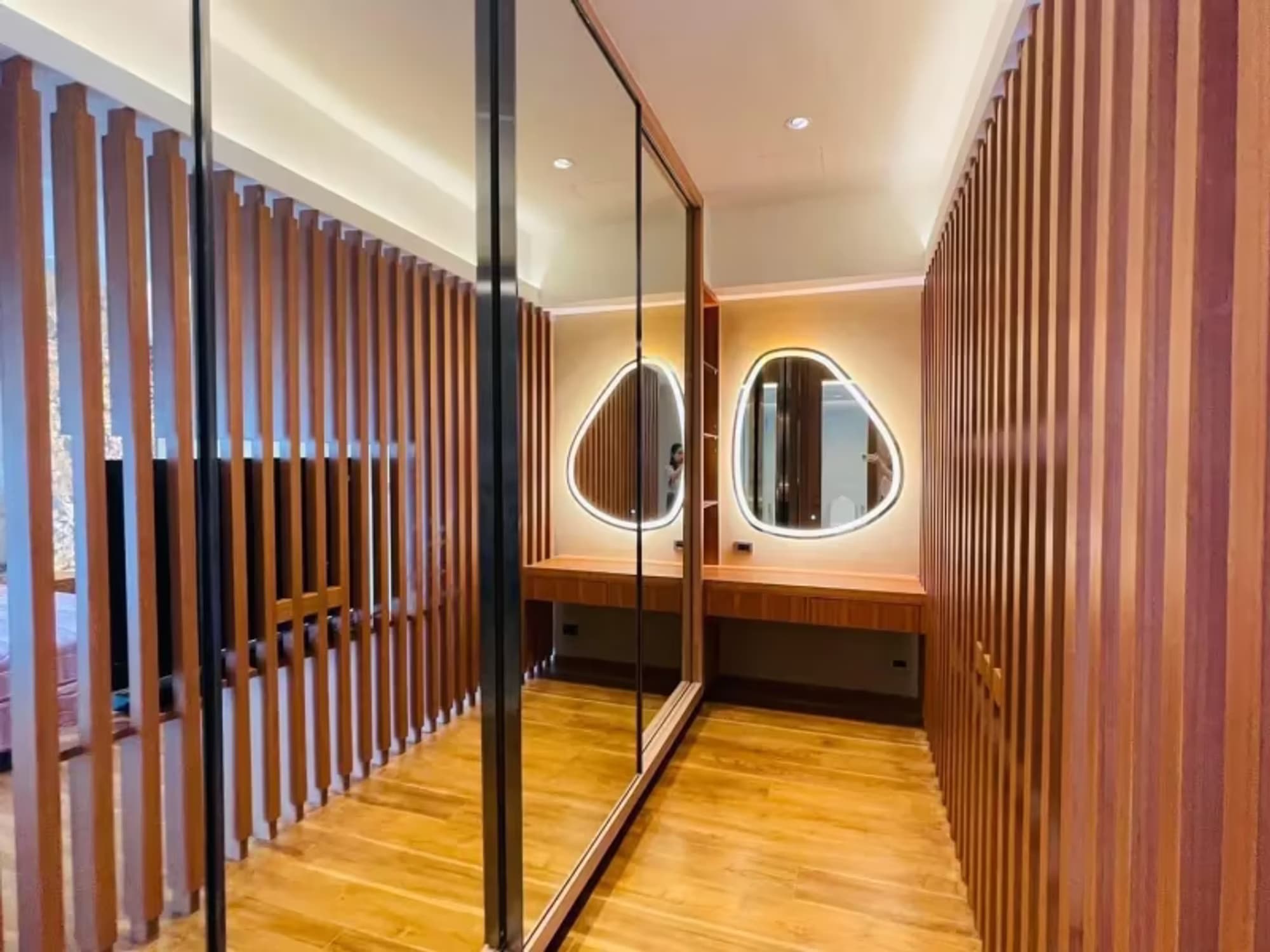 4 Bedroom Condo - Image 6
