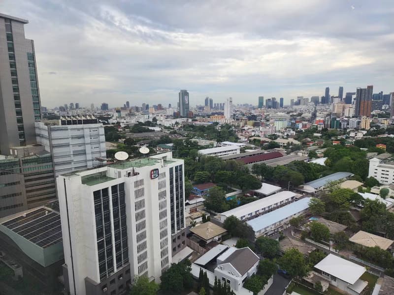 2 Bed Condo for Rent and Sale in Phaya Thai