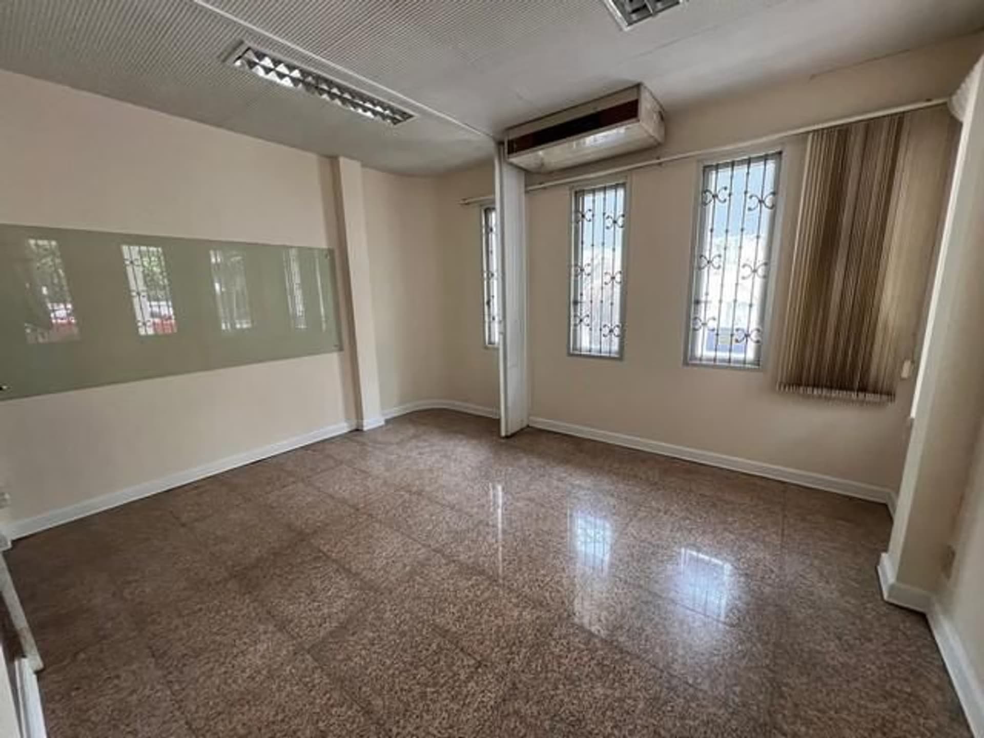 4 ห้องนอน House สำหรับ จำหน่าย ใน สาทร - Image 4