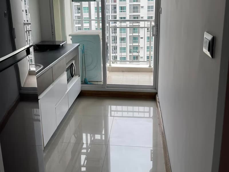 1 Bed Condo for Sale  Near Thailand Cultural Centre MRT
