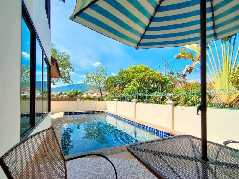 5 Bed House for Rent in Hang Dong District