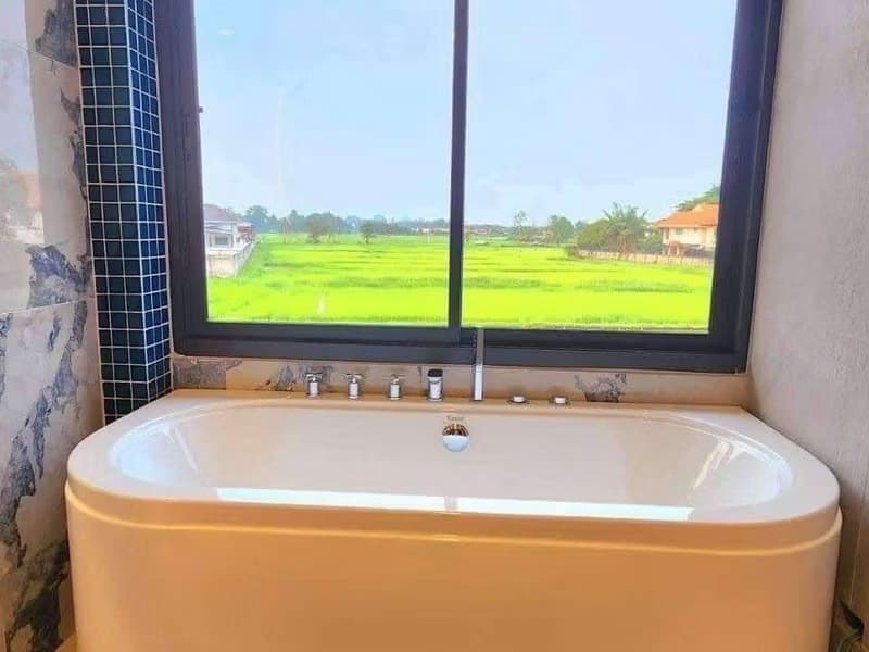 5 Bed House for Rent and Sale in San Sai District