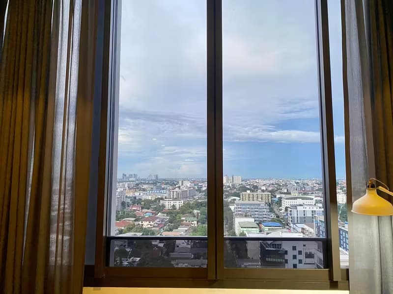 1 Bedroom Condo for Rent at Ideo Mobi Sukhumvit Eastgate