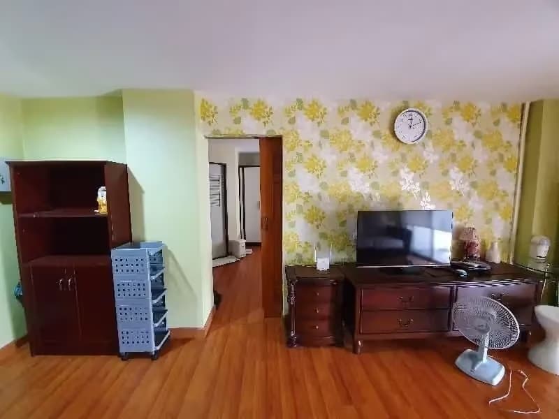 1 Bedroom Condo