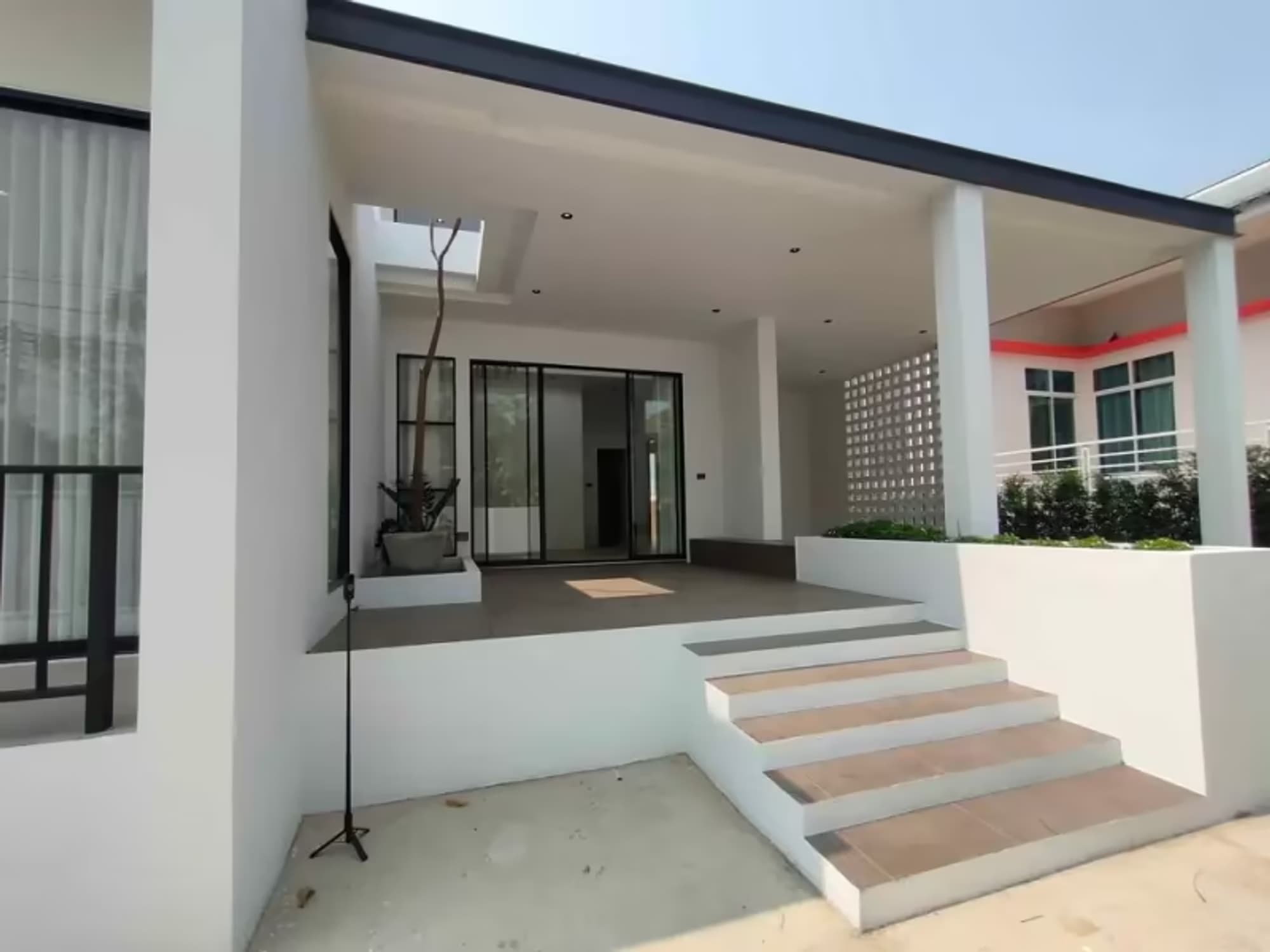 3 Bedroom House - Image 11