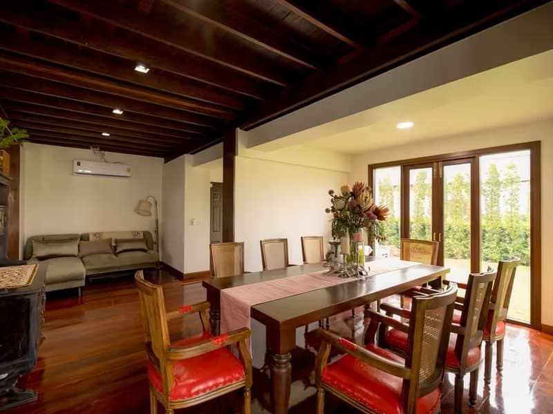 Pool Villa in Saraphi, Teak Traditional Thai Style