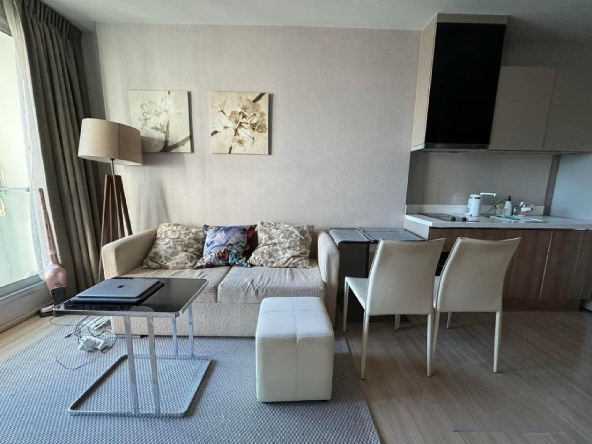 1 Bed Condo for Rent in Sathon - Image 1