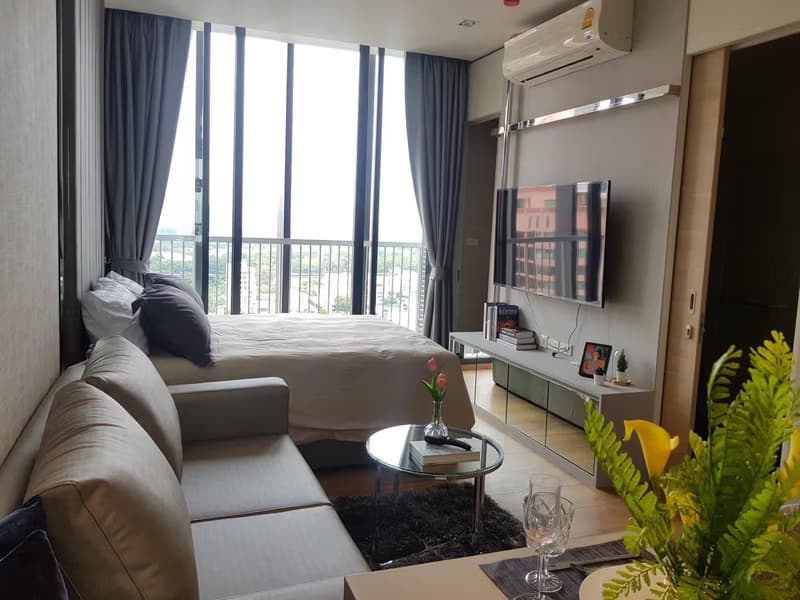 Condo for Rent at Park 24 (Park Origin Phrom Phong)
