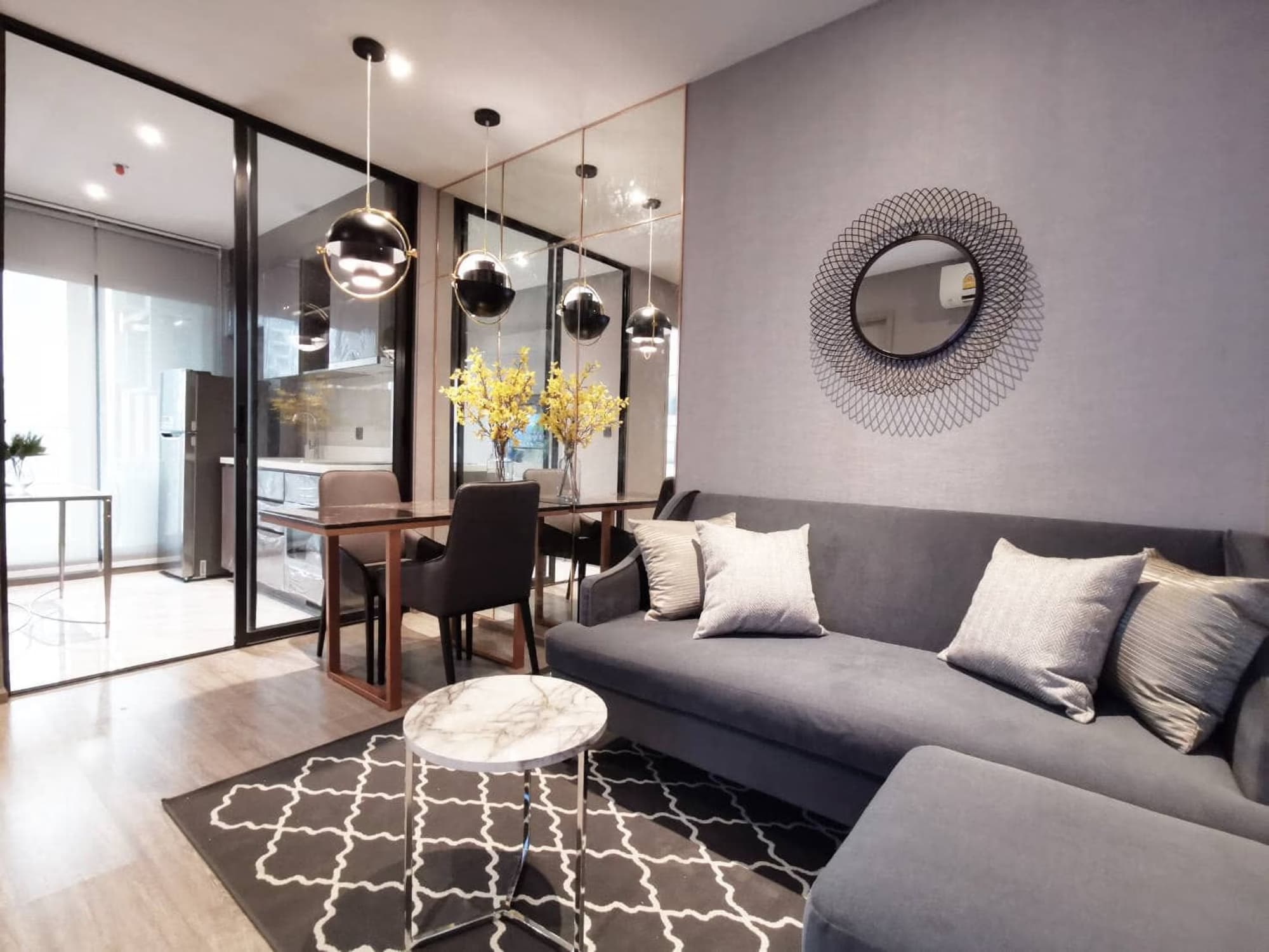 1 ห้องนอน Condo สำหรับ ขายและจำหน่าย ใกล้ Ekkamai BTS - Image 1