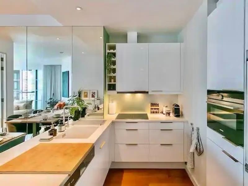 2 Bed Condo for Rent in Khlong Toei