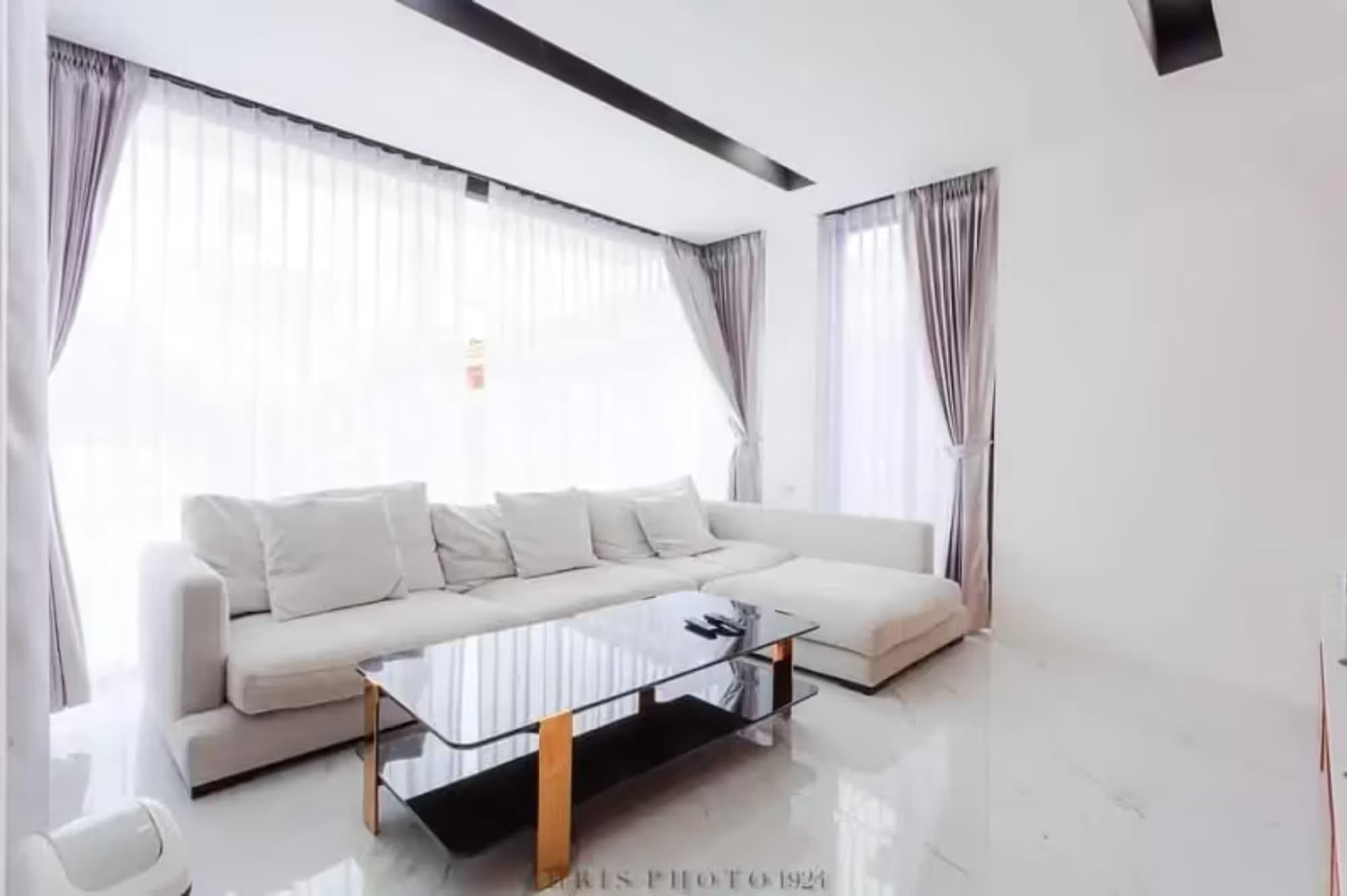 4 Bedroom House - Image 5