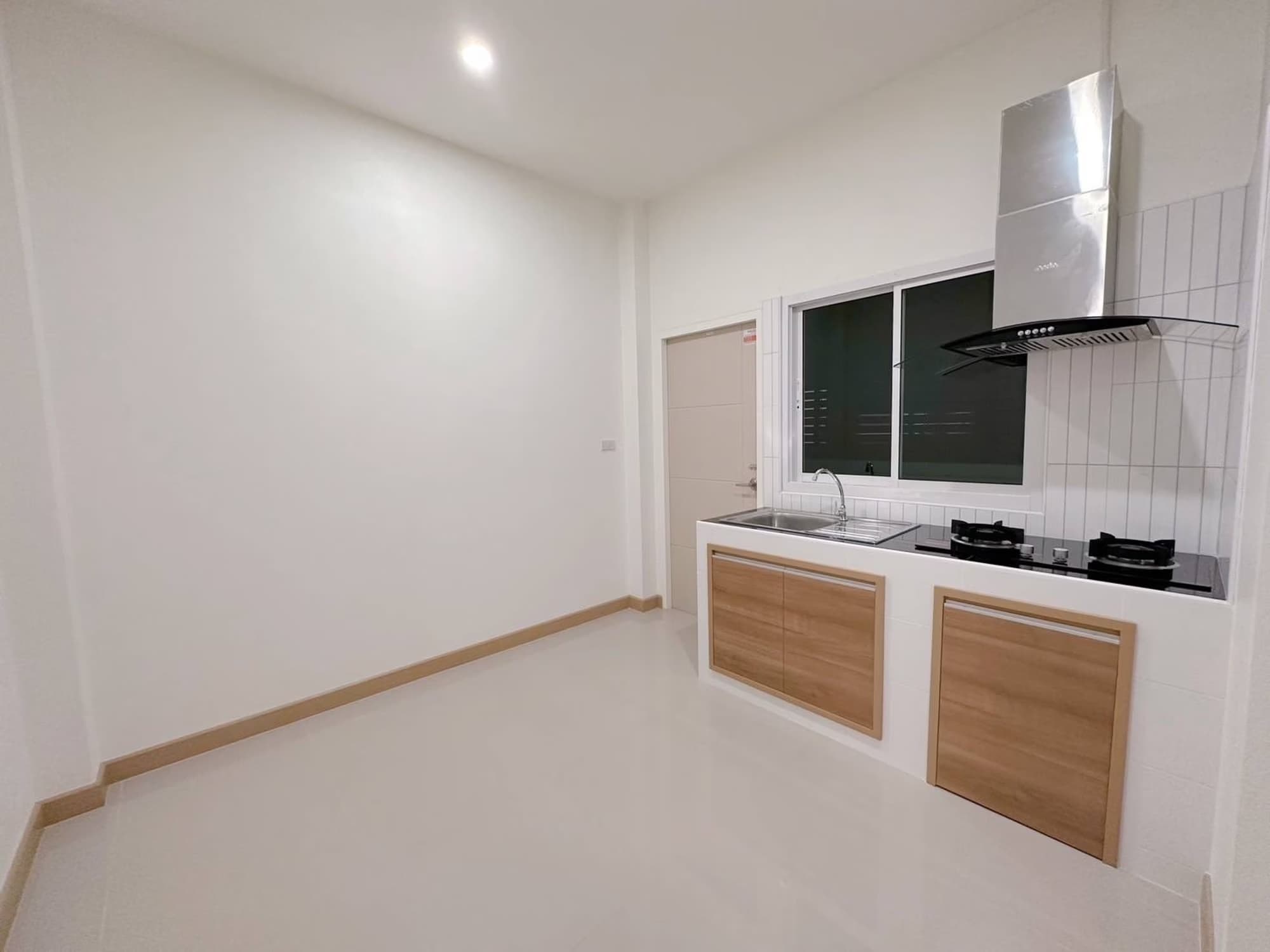 3 ห้องนอน บ้าน สำหรับ ขาย ใน San Sai District - Image 3