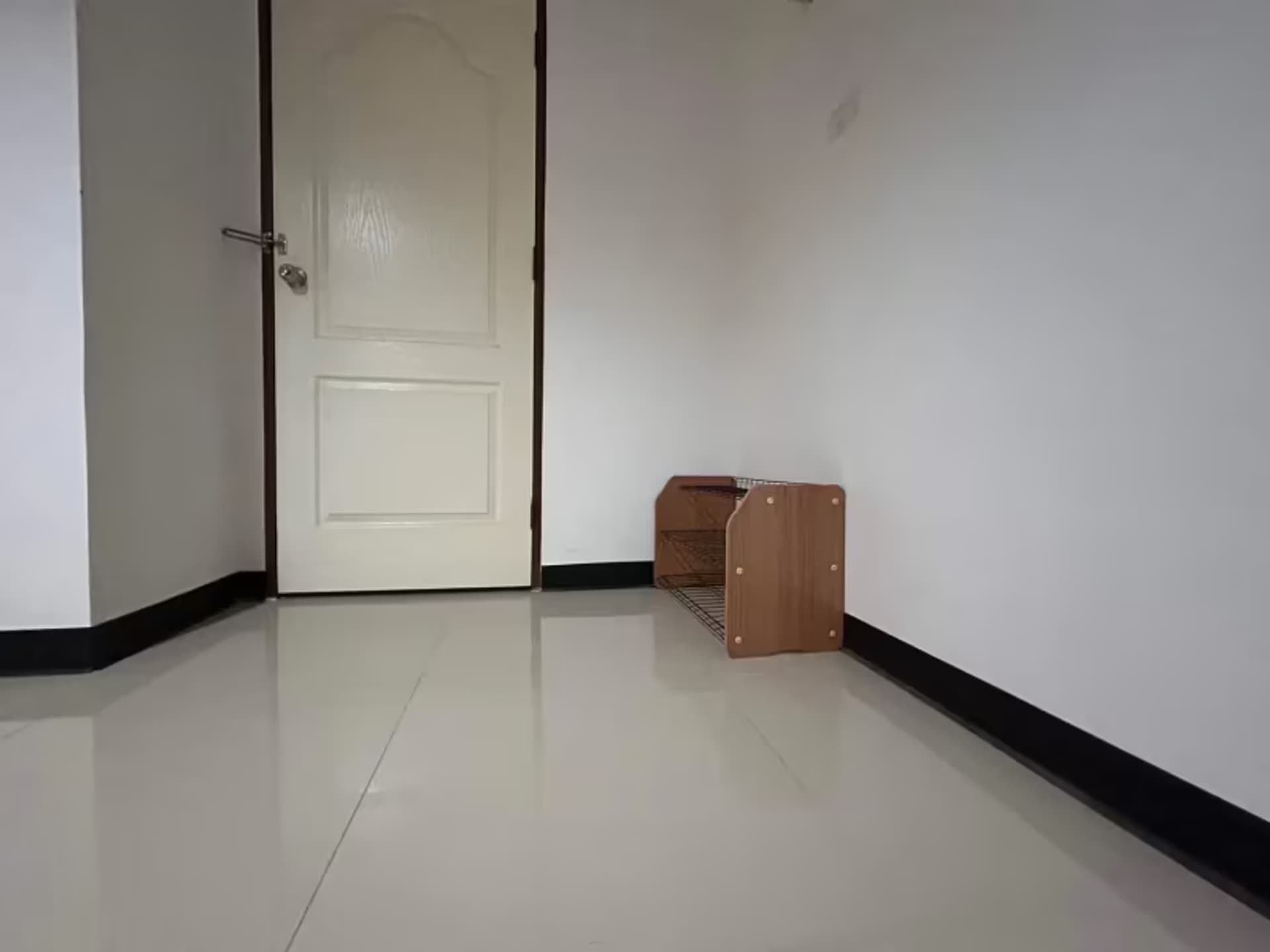 1 Bedroom Condo - Image 4