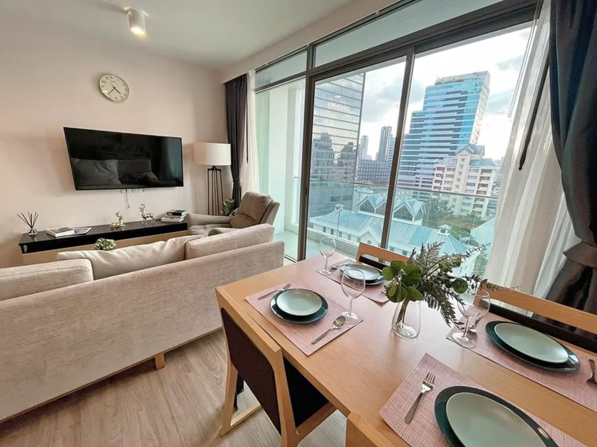 Condo for Sale at SIAMESE SURAWONG - Image 1