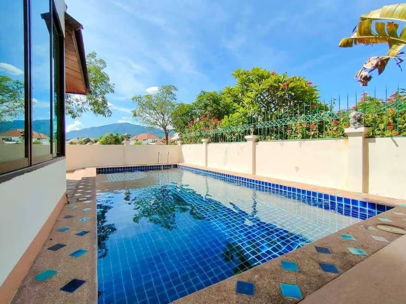 5 Bed House for Rent in Hang Dong District