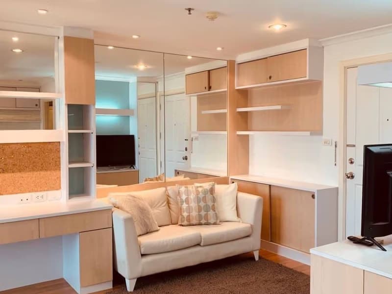 1 Bed Condo for Sale in Huai Khwang