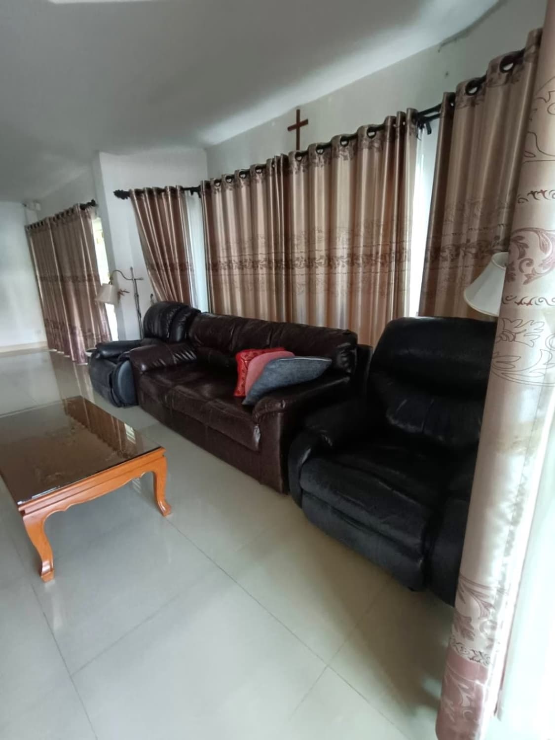 3 Bed House for Sale in San Kamphaeng - Image 2