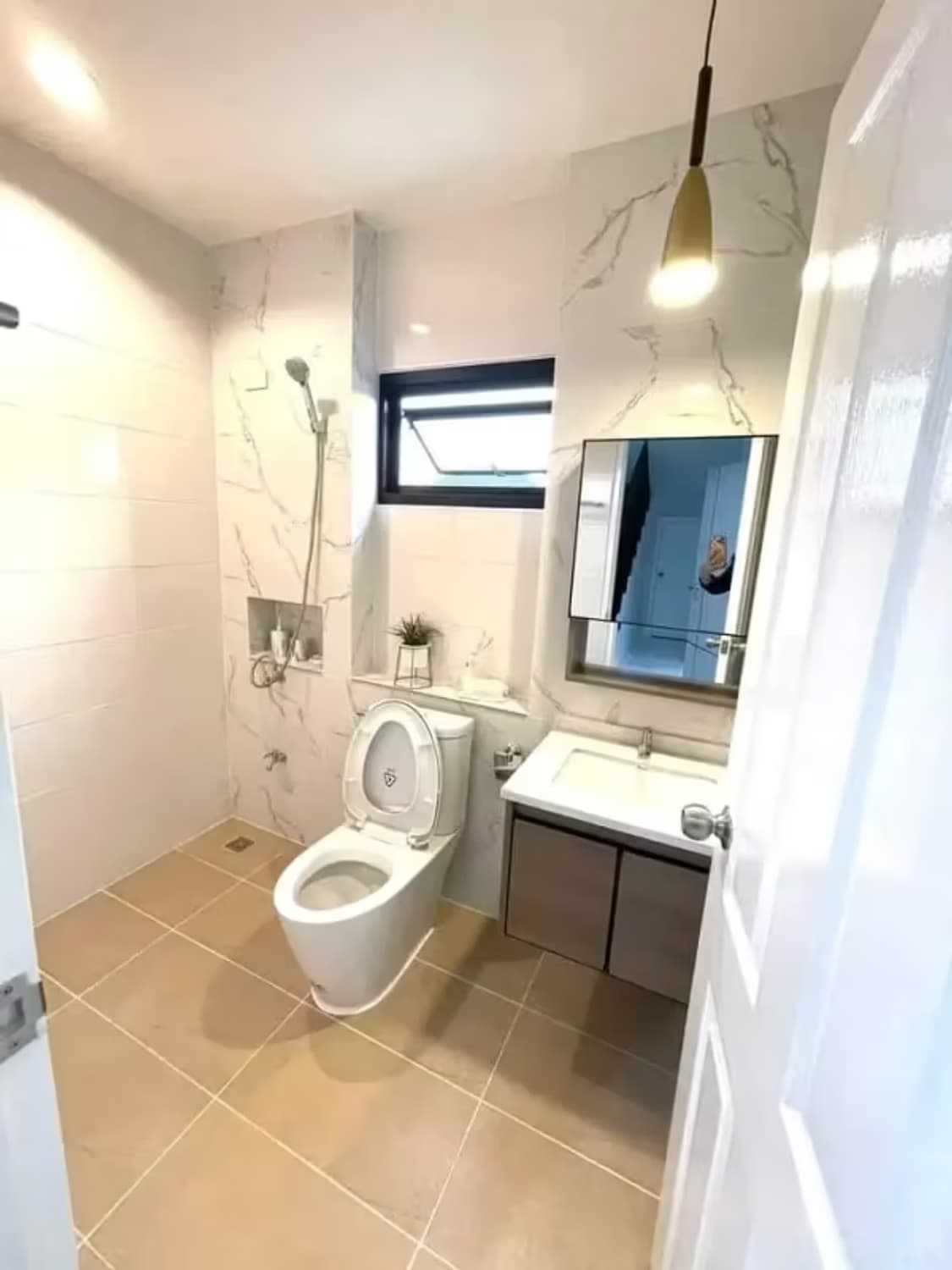 3 Bedroom House - Image 7