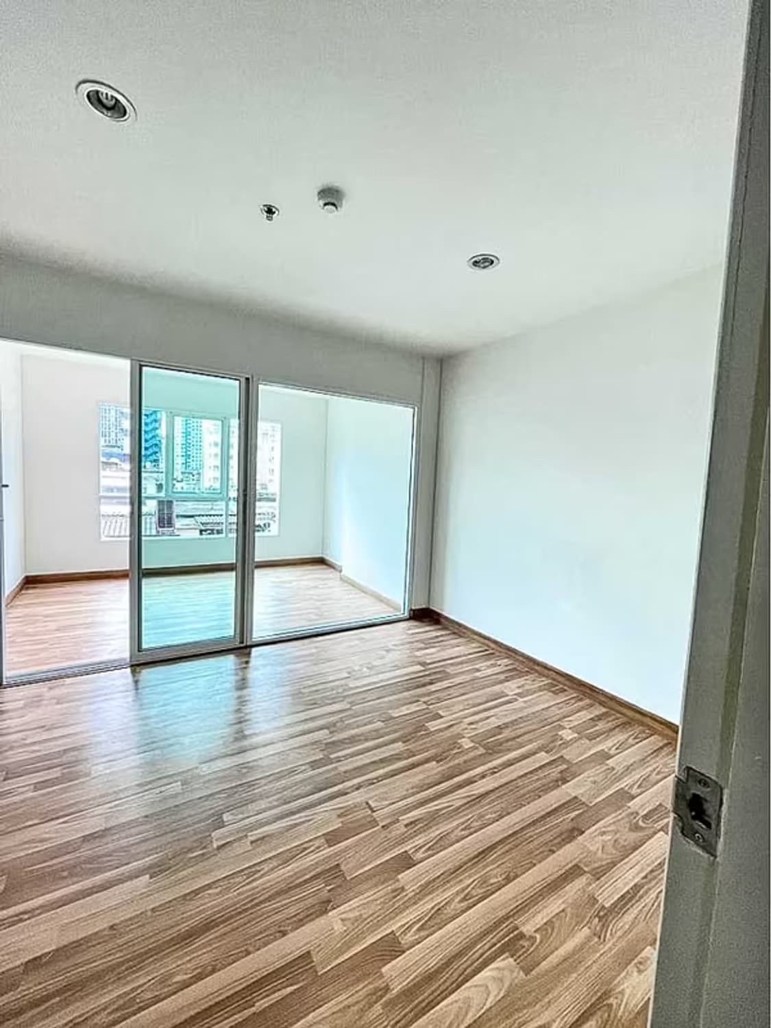 1 Bedroom Condo for Sale  - Image 7