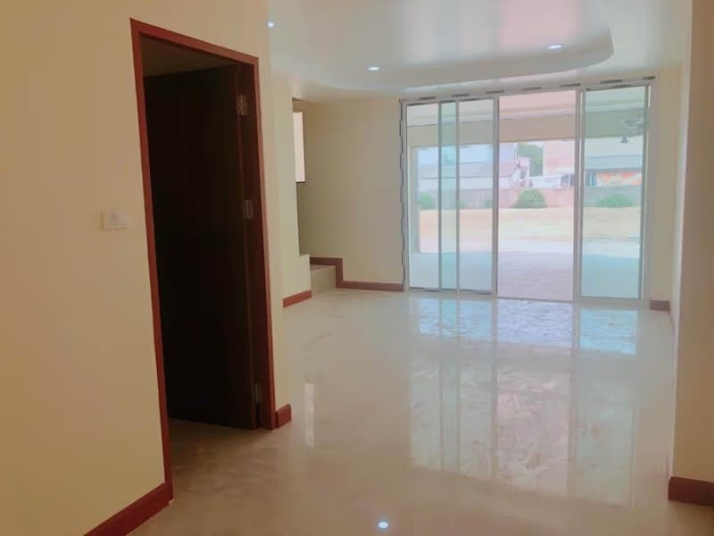 3 Bed Townhouse for Sale in Mueang Chiang Mai
