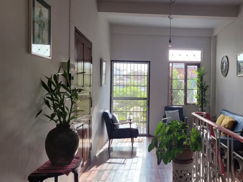 5 Bed House for Rent in Mueang Chiang Mai