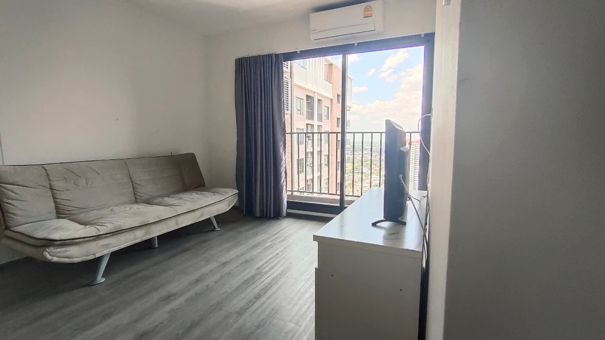 Condo for Rent at Rich Park Triple Station - Image 10