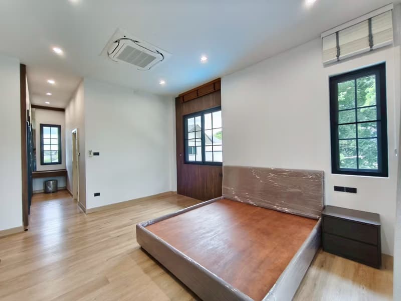 5 Bed House for Sale in San Sai