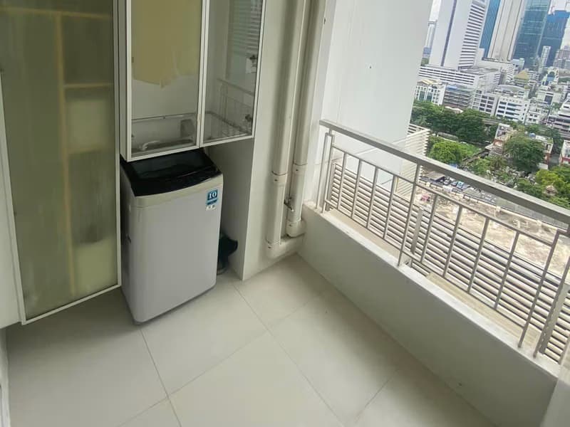 1 Bed Condo for Rent in Bang Rak