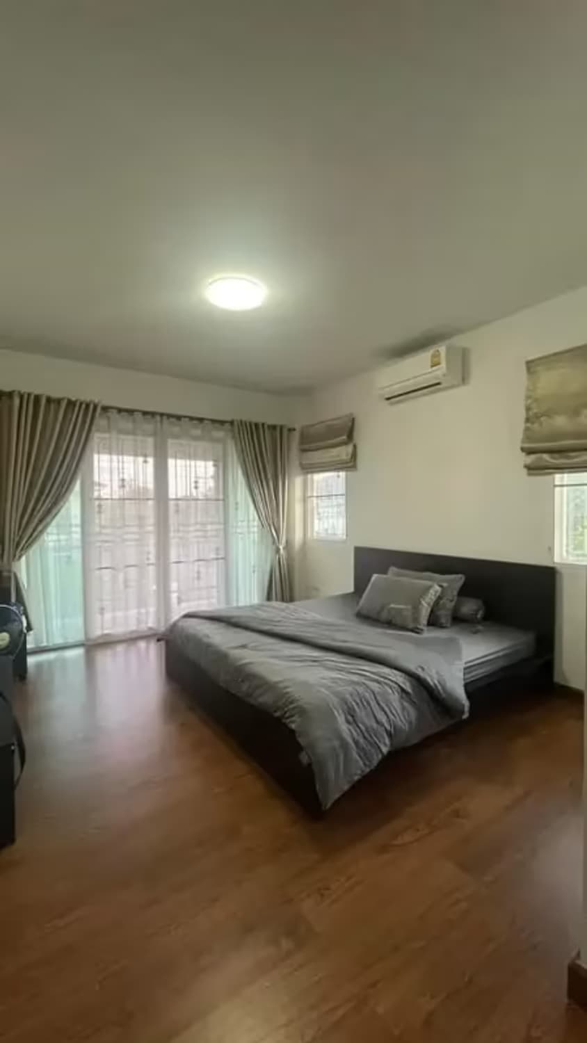 3 Bedroom House - Image 7