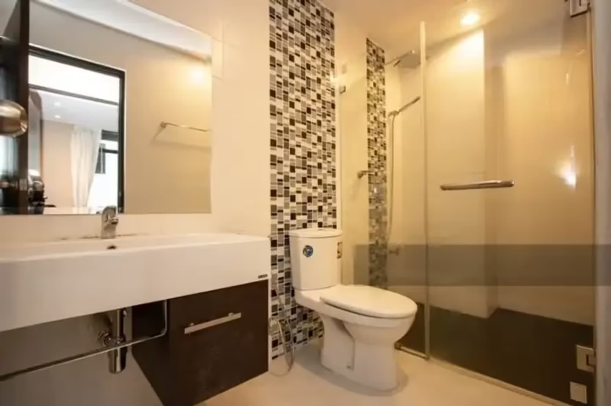 1 Bedroom Condo - Image 5