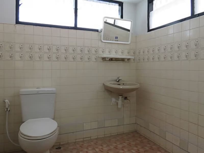 6 Bed House for Rent and Sale in Mueang Chiang Mai District
