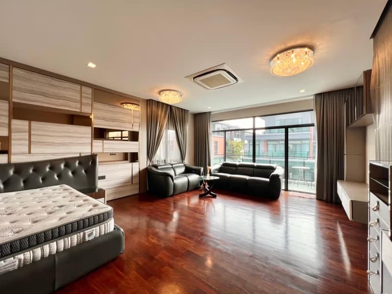 House for Sale at  Grand Bangkok Boulevard Rama 9 - Srinakarin