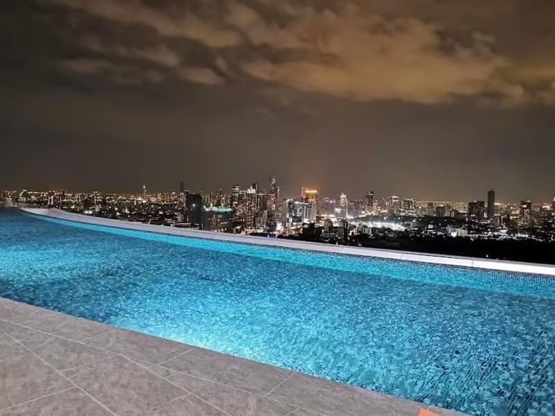 Condo for Rent at The Lumpini 24