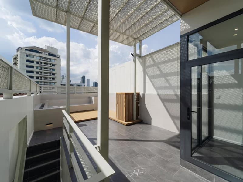 3 Bed House for Rent and Sale in Watthana