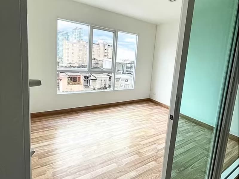 1 Bedroom Condo for Sale 