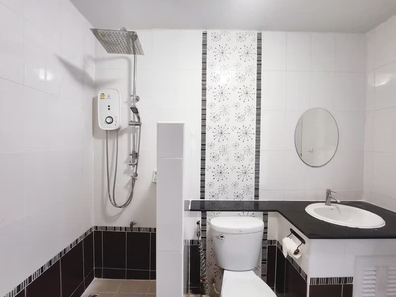 3 Bed Townhouse for Rent and Sale in San Sai