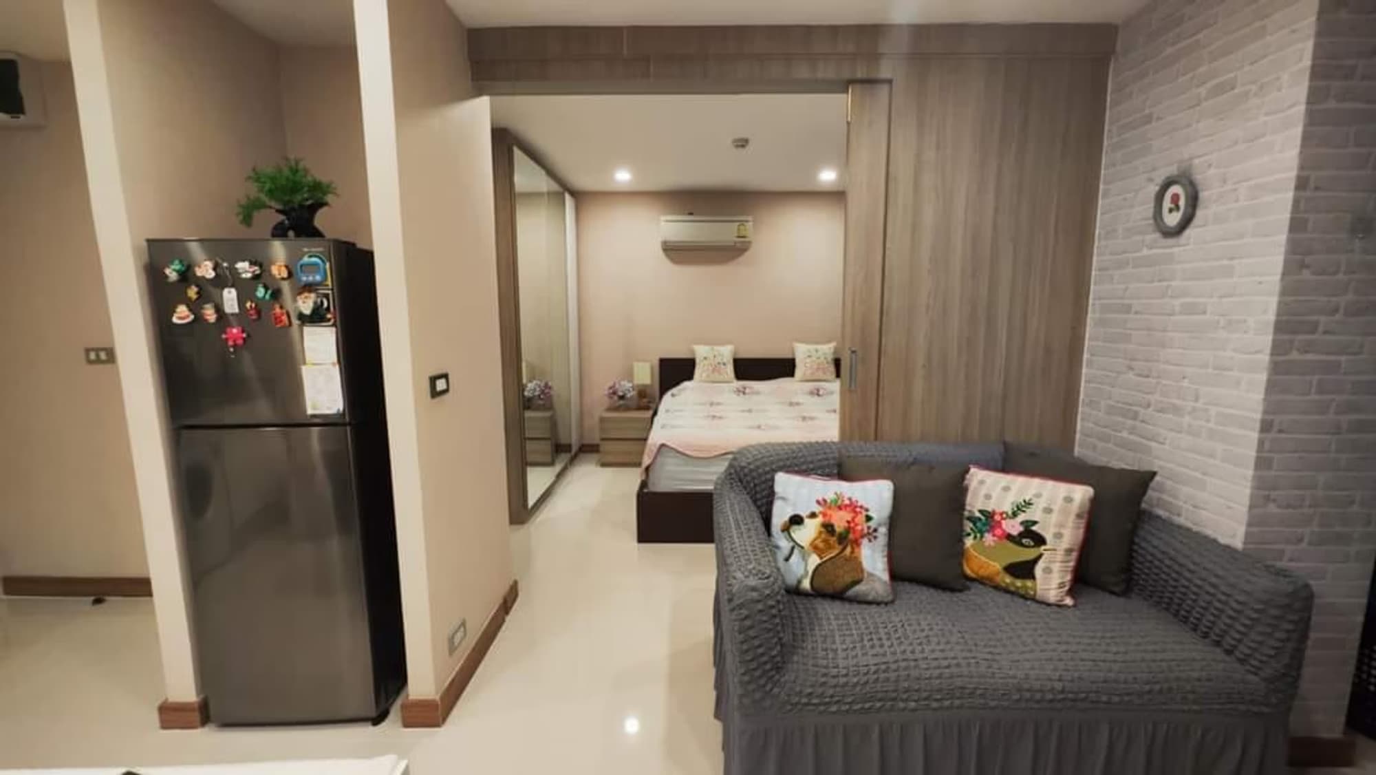 1 Bed Condo for Rent in Watthana - Image 2