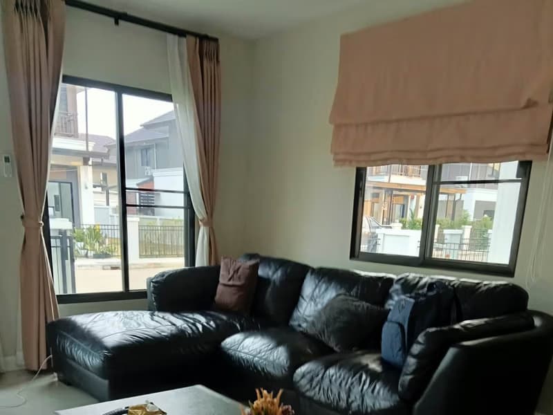 4 Bed House for Rent in Saraphi