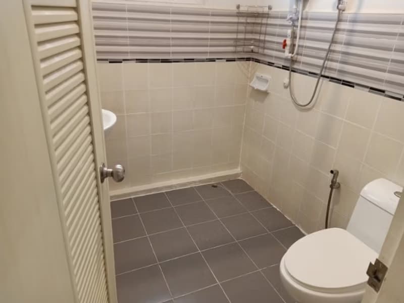 3 Bed House for Rent and Sale in Saraphi District