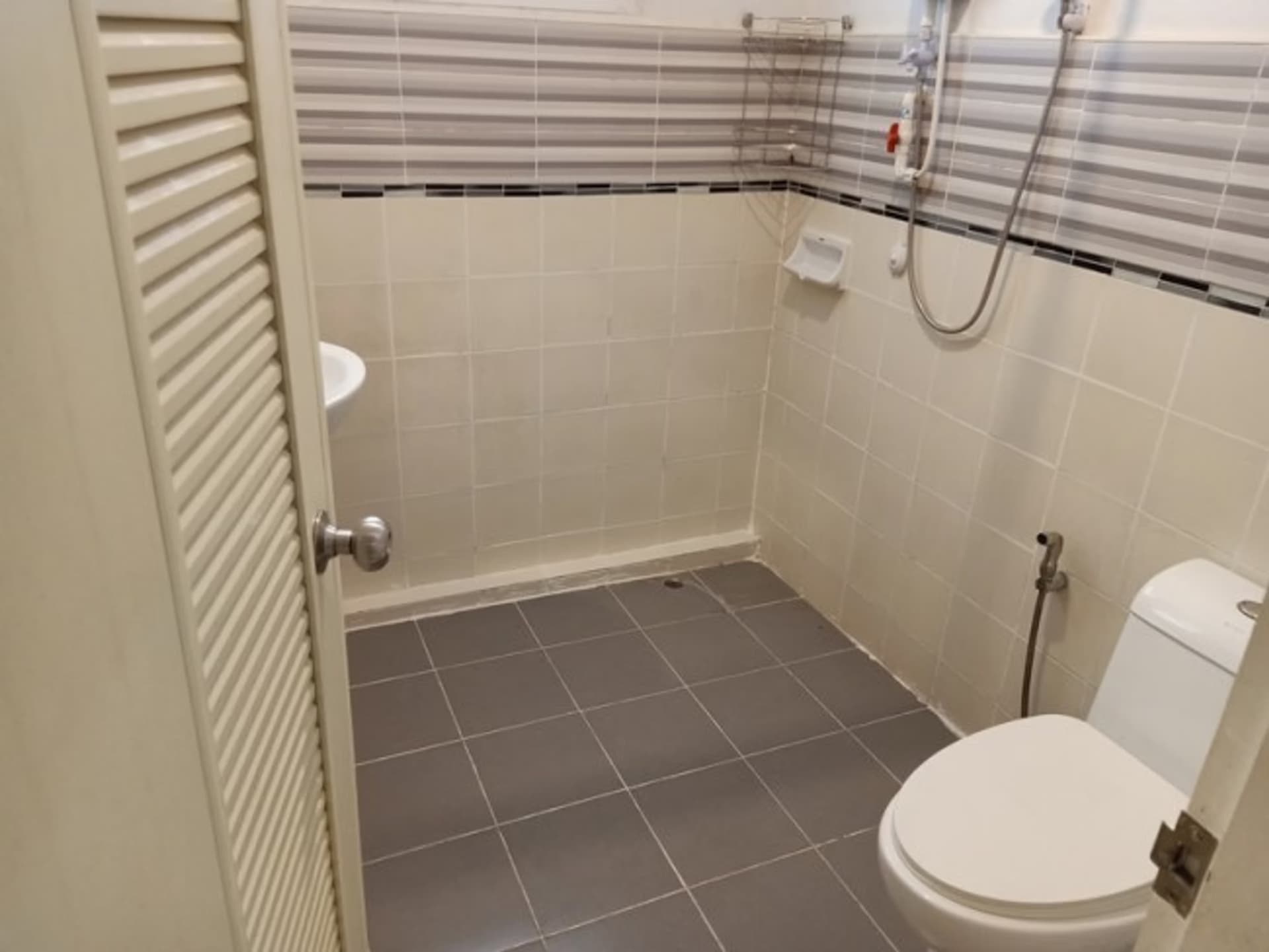3 Bed House for Rent and Sale in Saraphi District - Image 9
