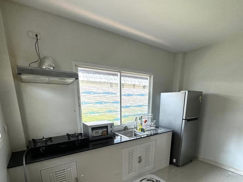 4 Bed House for Rent in Saraphi